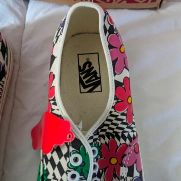 Vans Authentic Women 5 Printed Floral Checker VNOA348A40G 032026 - Picture 5 of 9